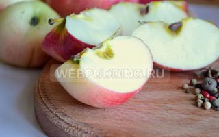 Маринованные яблоки на зиму — пошаговый рецепт как мариновать яблоки в банках в домашних условиях